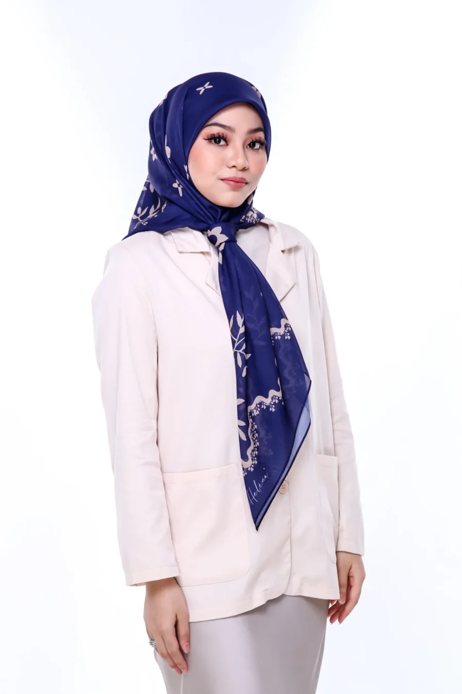 Tudung Bawal Amara 45" | Blush Pink Cotton Hijab - Image 5