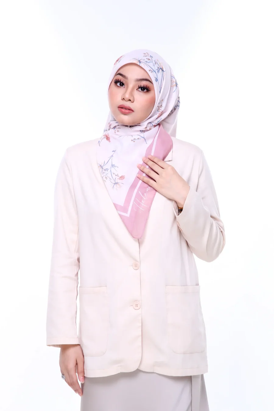 Tudung Bawal Muse 45" | Soft Blush Cotton Hijab - Image 2