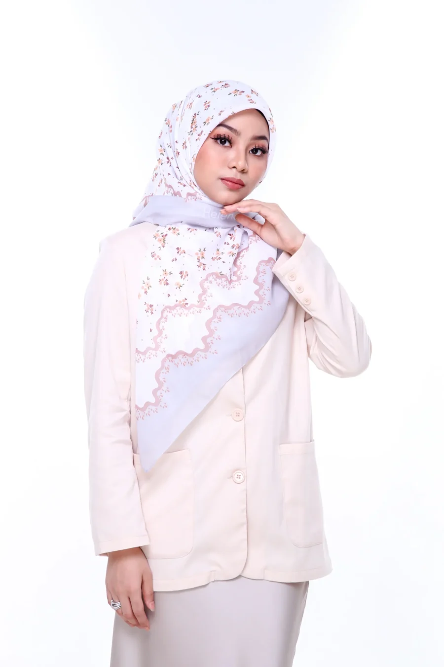 Tudung Bawal Aura 45" | Pure White Cotton Bawal - Image 3